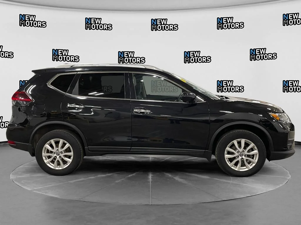 Used 2018 Magnetic Black Nissan SV image 6