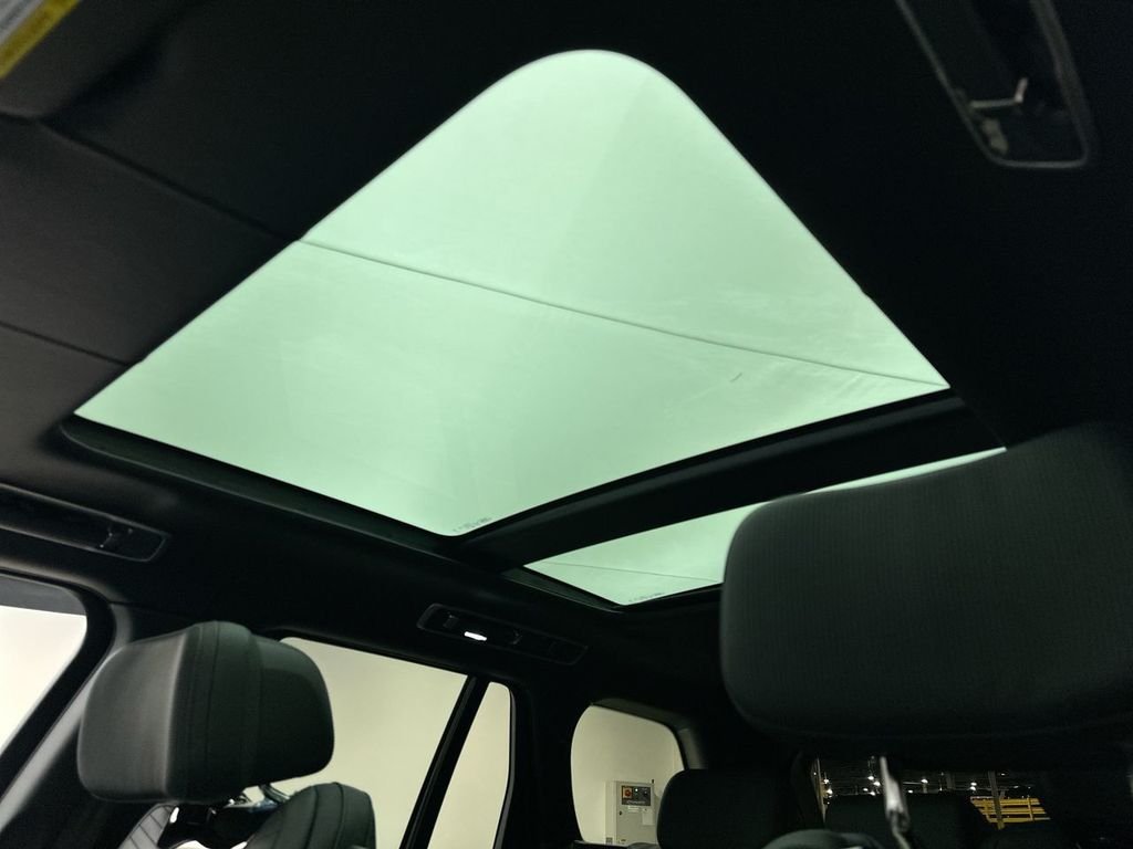 New 2026 Narvik Black Land Rover SV image 11