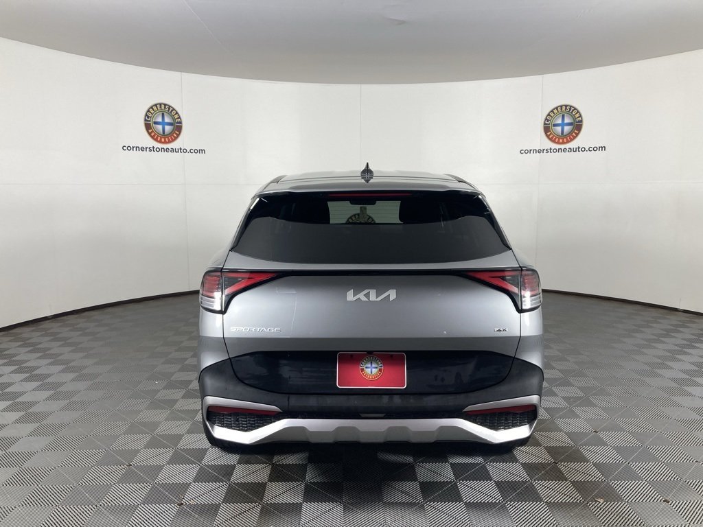 2024 Kia Sportage LX photo 4