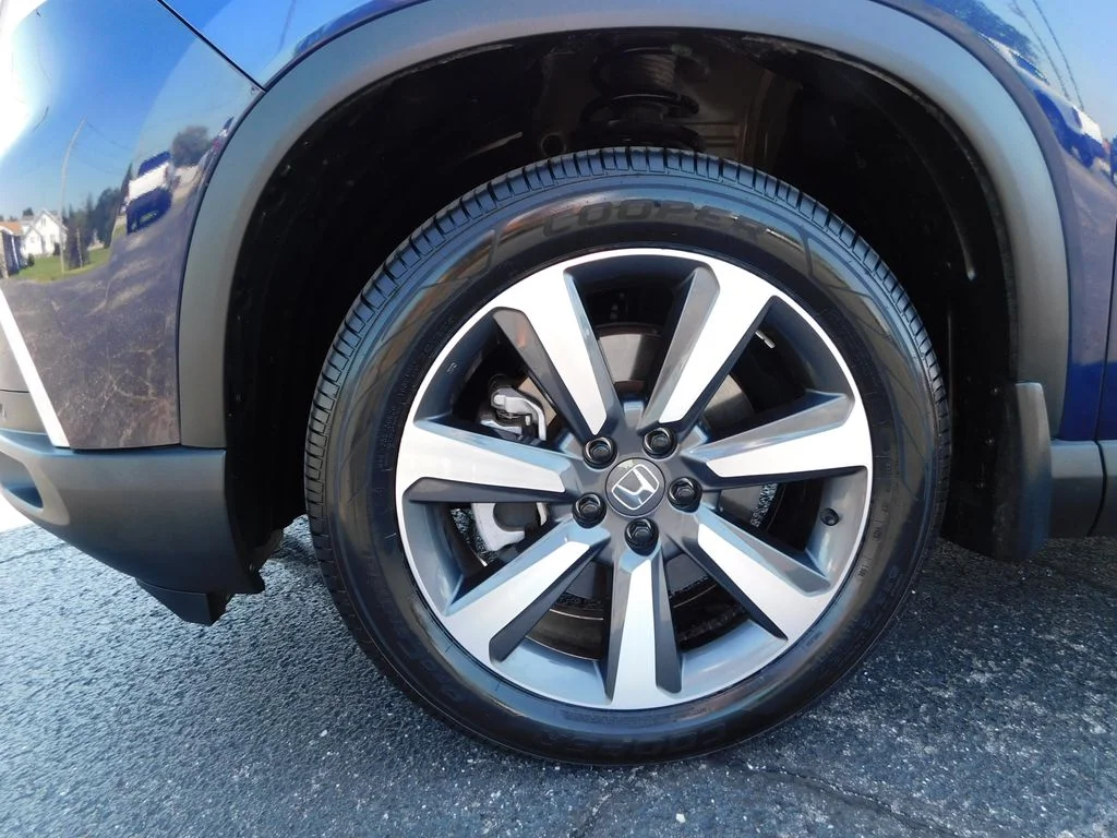 Certified Used 2024  Honda Touring image 10