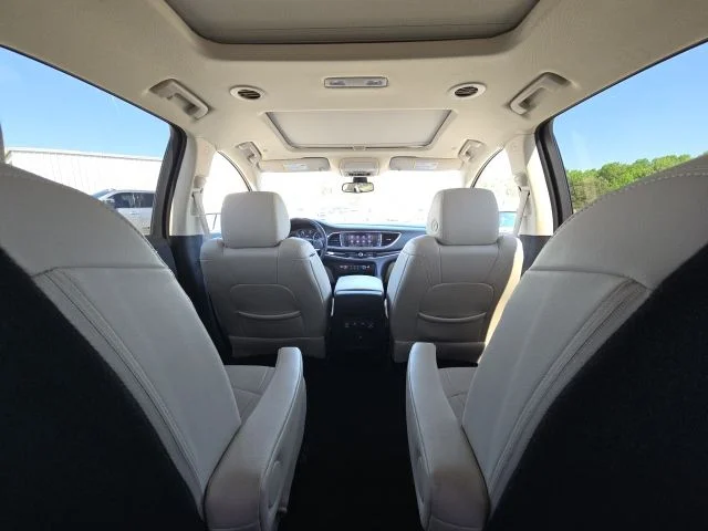 Used 2022 Black Buick Essence image 19