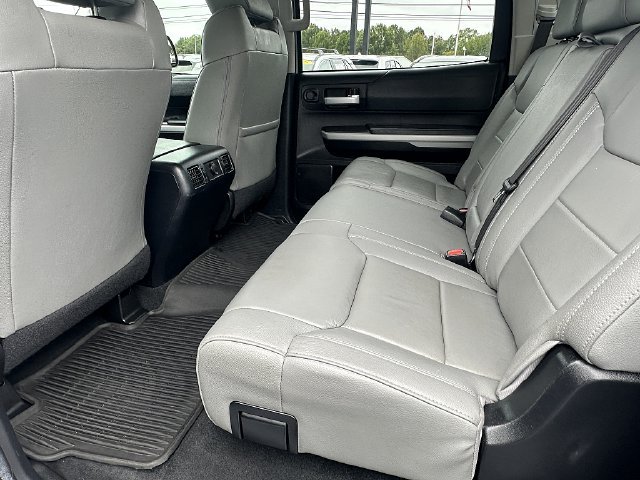 Used 2020  Toyota SR5 image 16