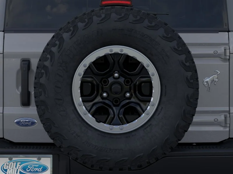 New 2026 Avalanche Gray Ford Badlands image 23