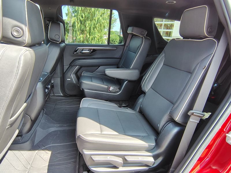 Used 2025 Red Chevrolet Premier image 19