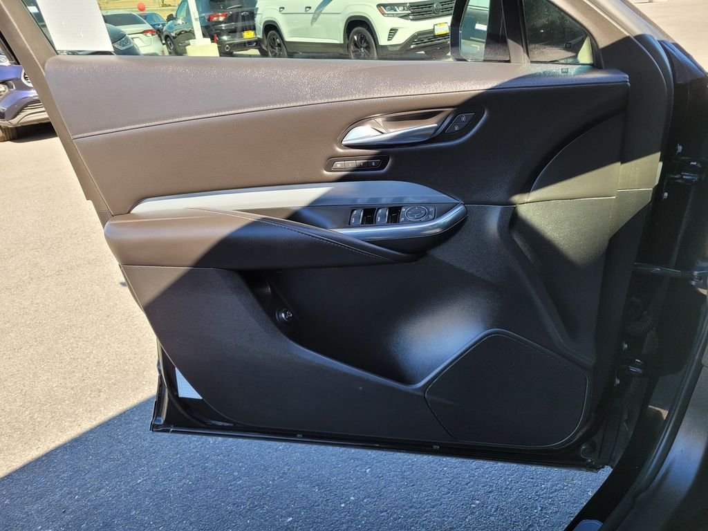Used 2022 Black Cadillac Premium Luxury image 27