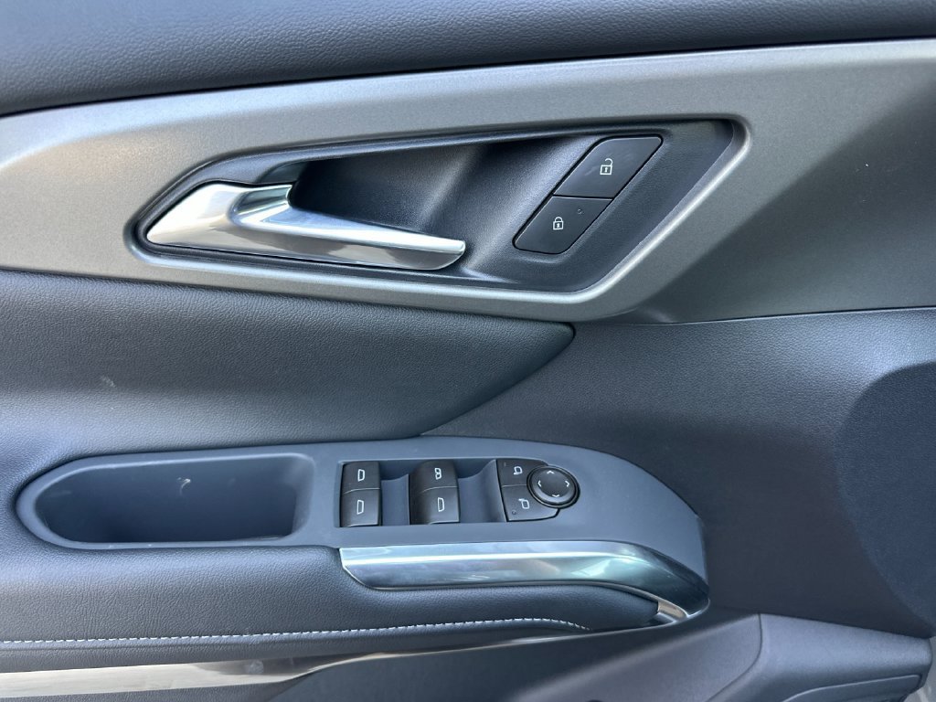 2027 Chevrolet Traverse LT - Photo 11