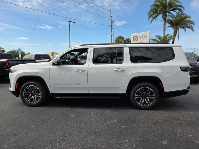 New 2026 Bright White Clear-Coat Exterior Paint Jeep  image 5