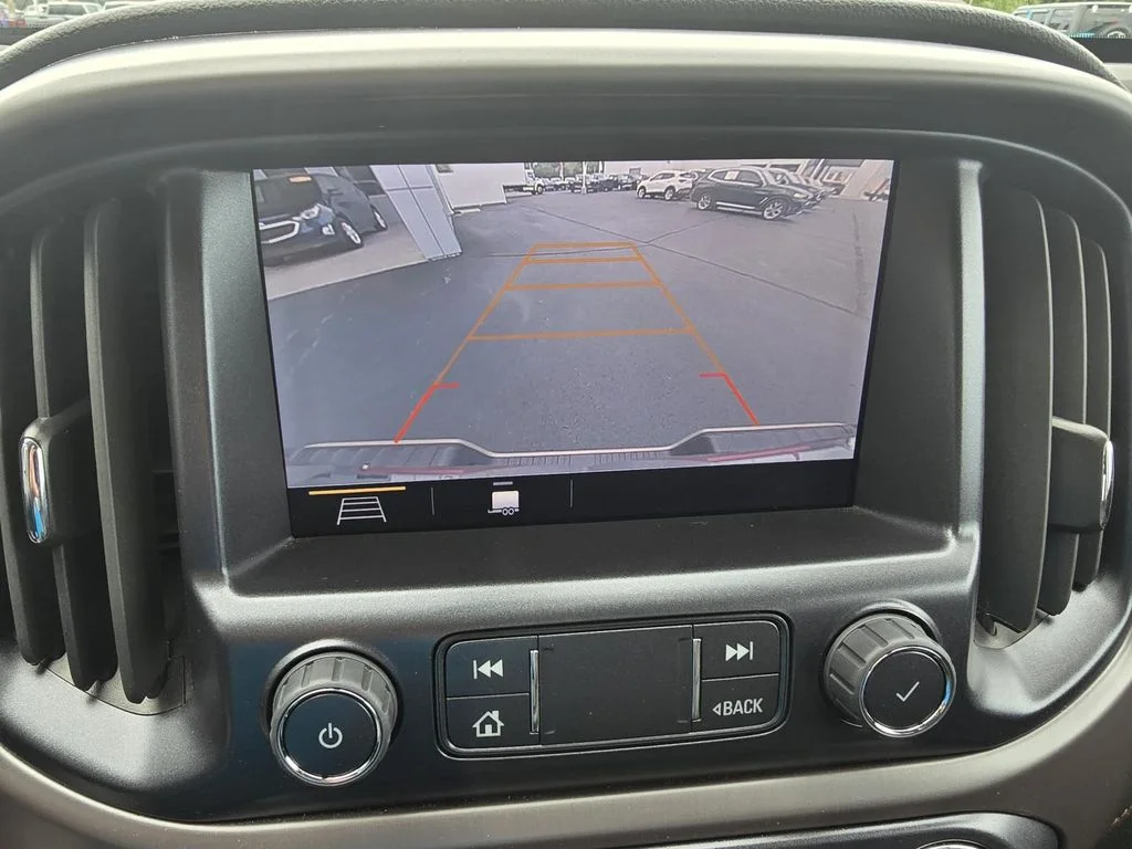 Used 2022 Desert Sand Metallic GMC AT4 - Leather image 14