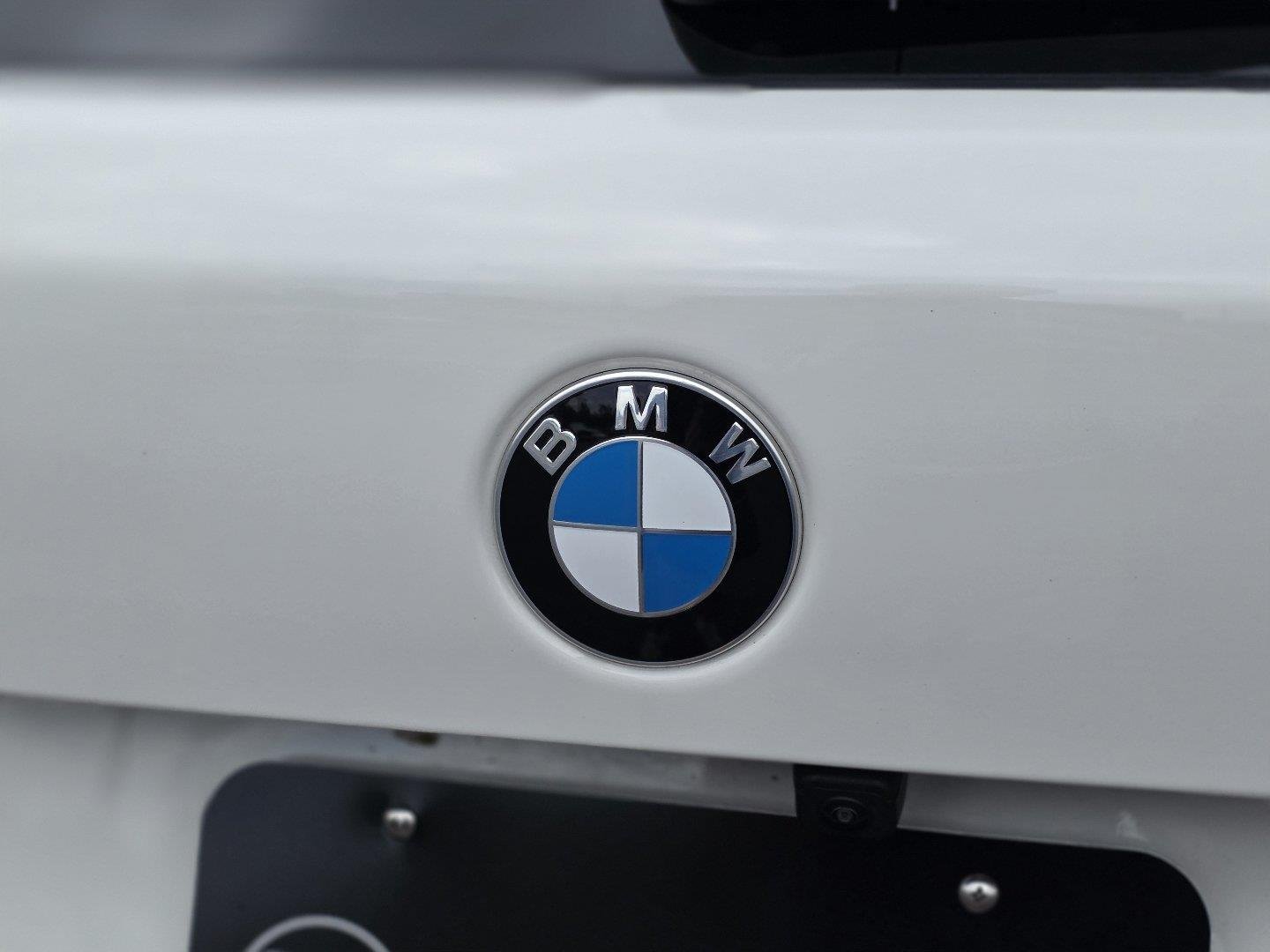 Used 2026  BMW sDrive40i image 33