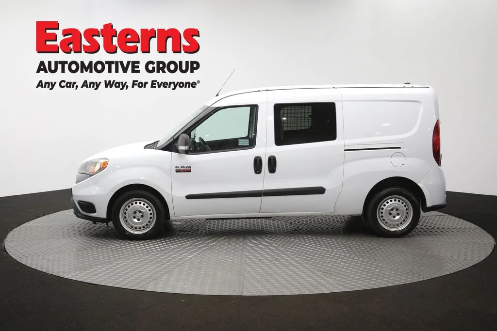 Used 2022 White Ram Base image 57