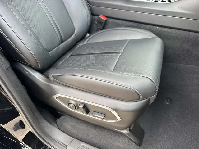 New 2026 Black Jeep Limited Altitude image 12