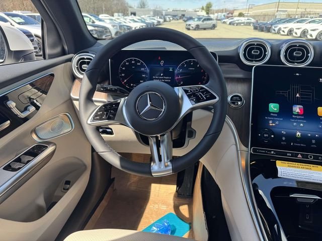 New 2026 Polar White Mercedes-Benz GLC 300 image 20