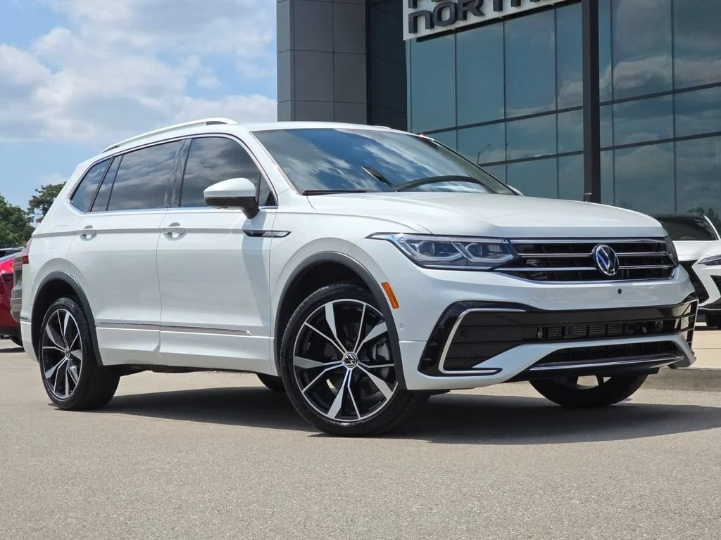 2024 Volkswagen Tiguan SEL R-LINE - Photo 2