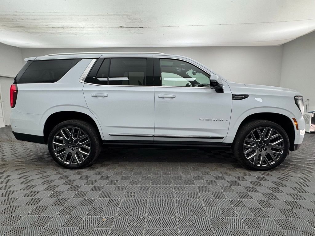 Used 2026 Glacier White Tricoat GMC Denali Ultimate image 10