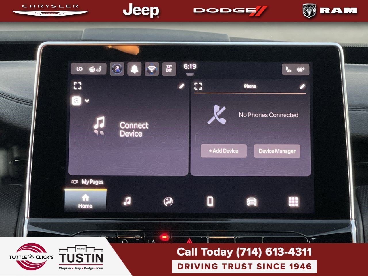 New 2026 Diamond Black Crystal Pearlcoat Jeep Latitude image 14