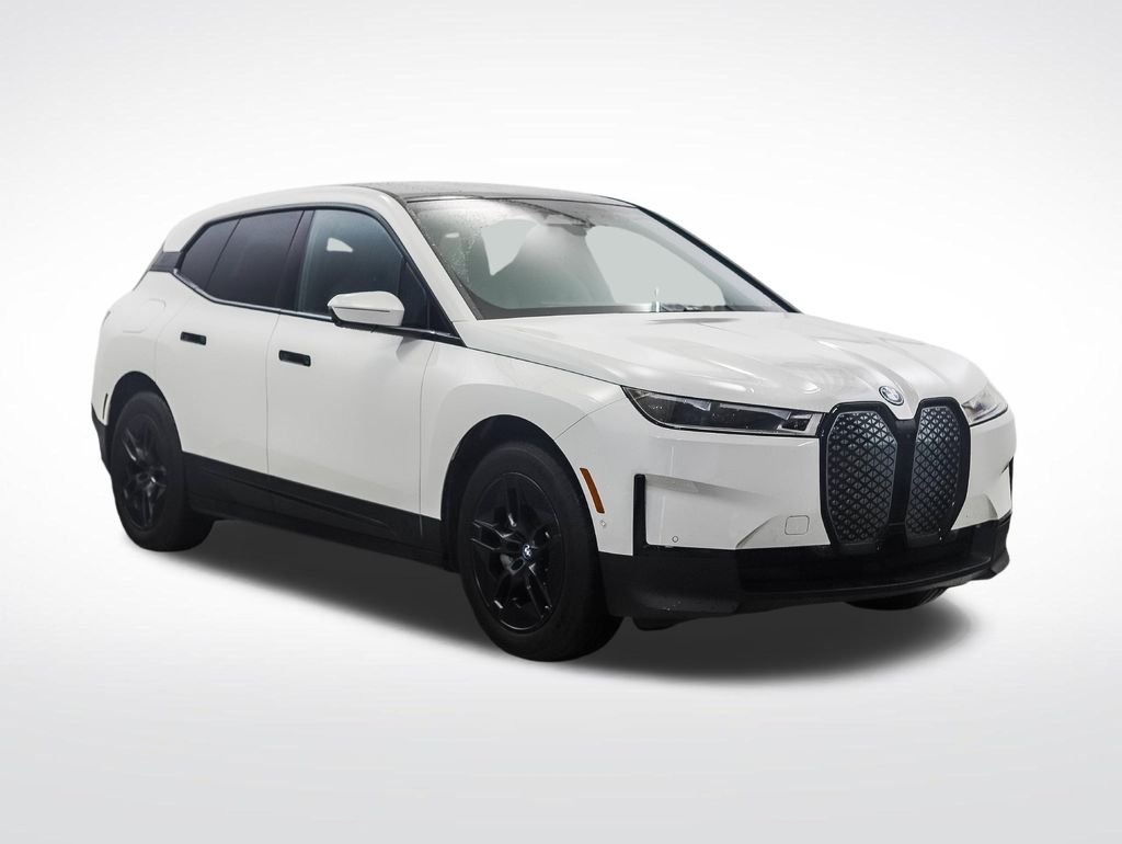 Certified Used 2024 Alpine White BMW xDrive50 image 7