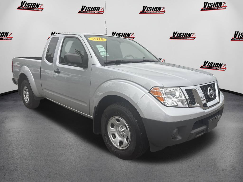 Used 2018 Silver Nissan S image 3