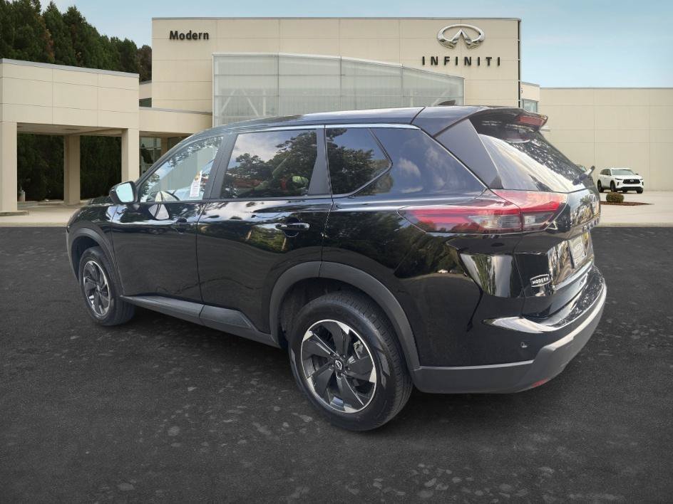 Used 2025 Super Black Nissan SV image 6