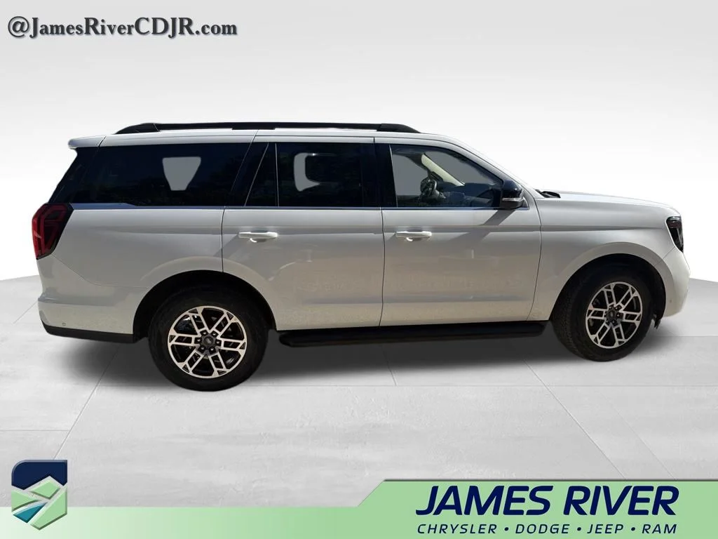 Used 2025 White Ford Active image 5