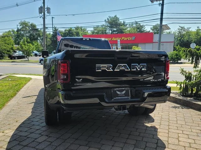 New 2026 Diamond Black Crystal Pearl-Coat Exterior Paint RAM Big Horn image 8