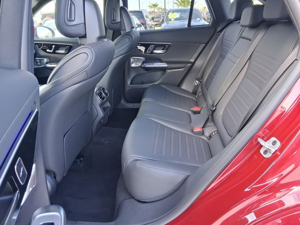 New 2026 MANUFAKTUR Patagonia Red Metallic Mercedes-Benz GLC 300 image 19