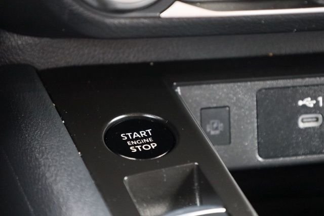 Used 2025 Gray Nissan SV image 27