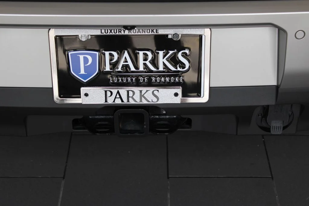 Used 2025  Nissan Platinum image 35