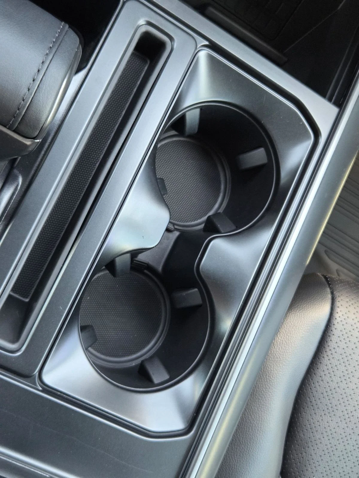 New 2026 Iconic Silver Metallic Ford Lariat® image 18