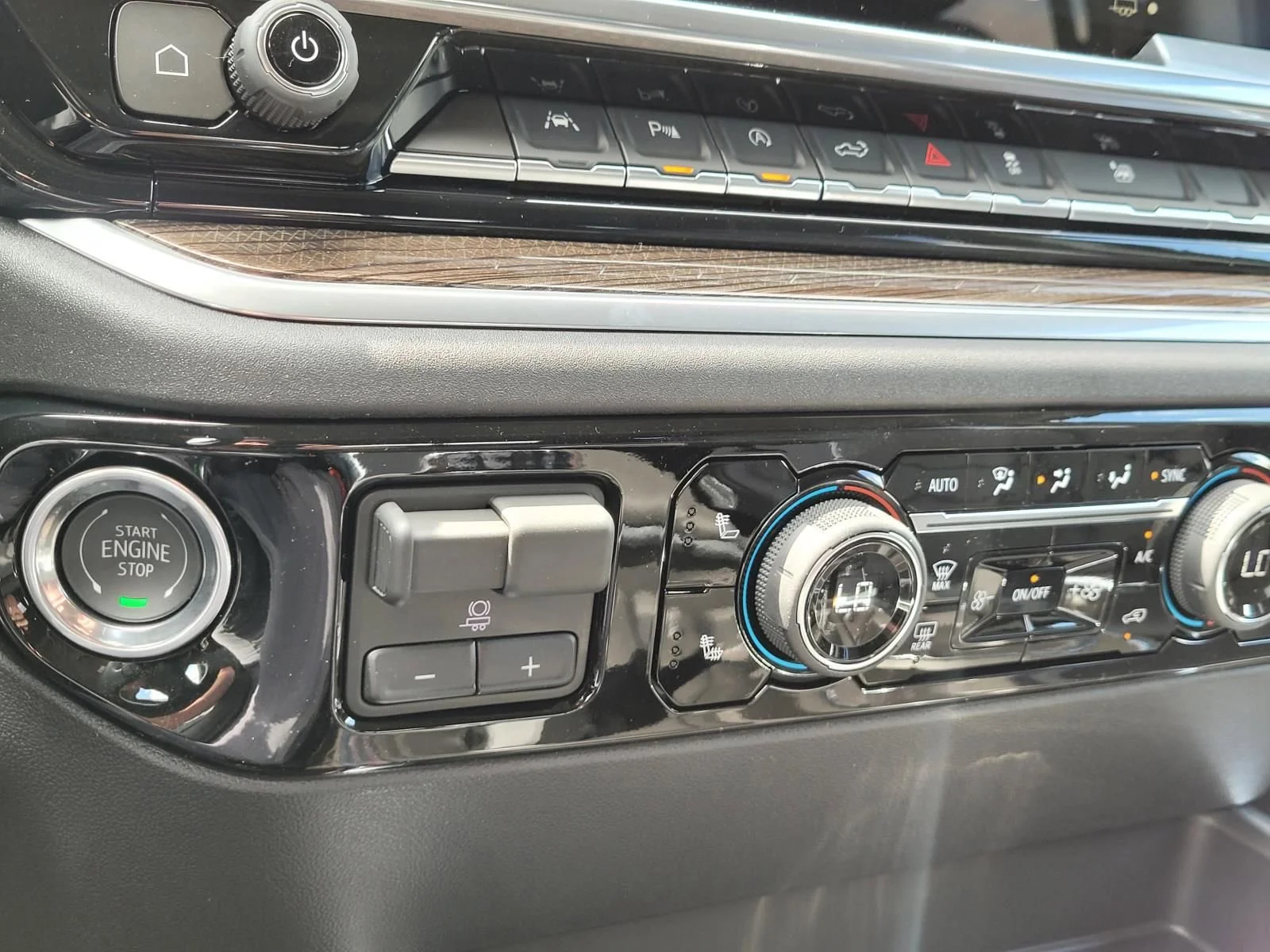 2026 Chevrolet Silverado 1500 RST - Photo 18
