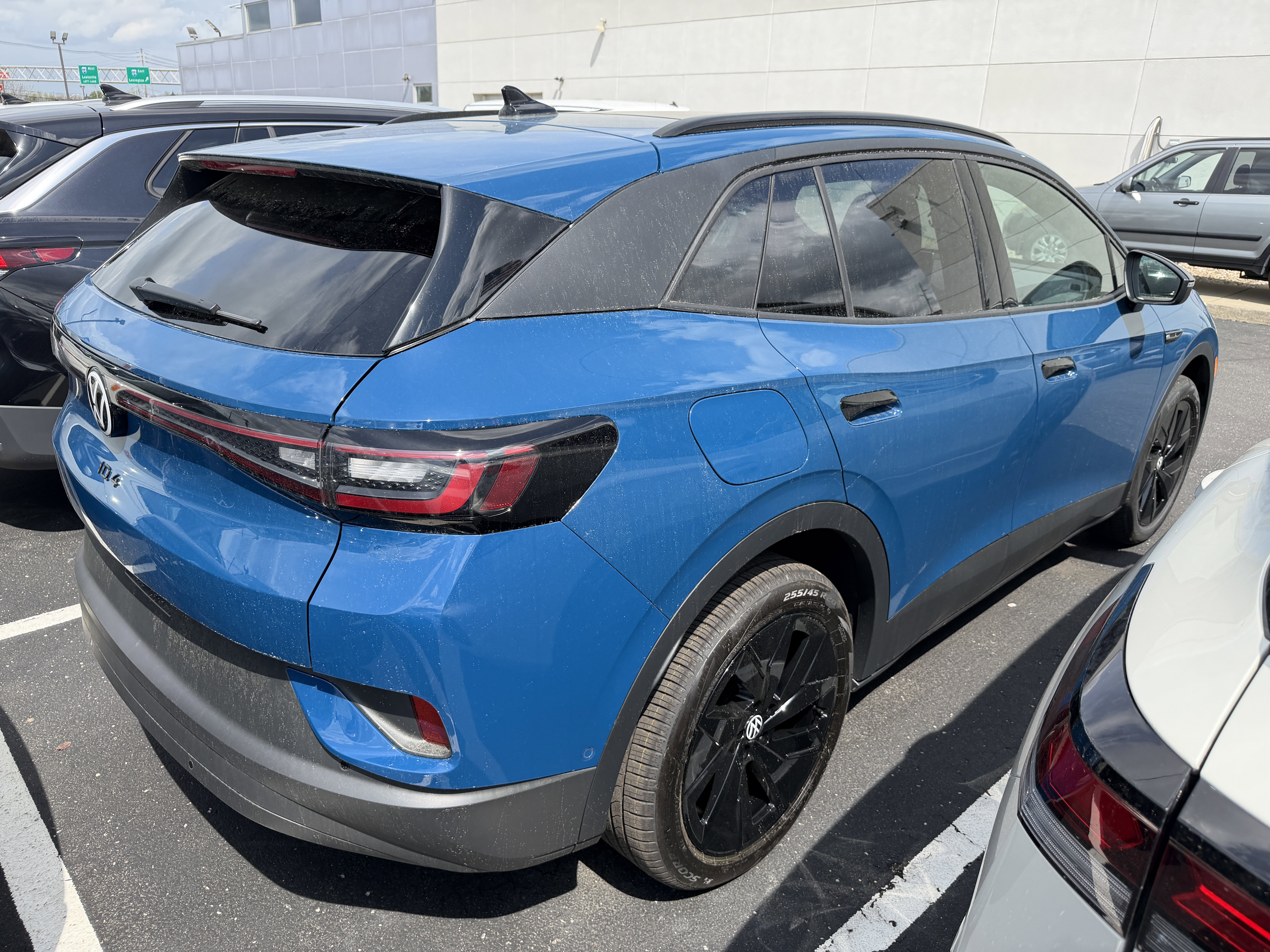 New 2026 Mountain Lake Blue Metallic Volkswagen Pro S image 7