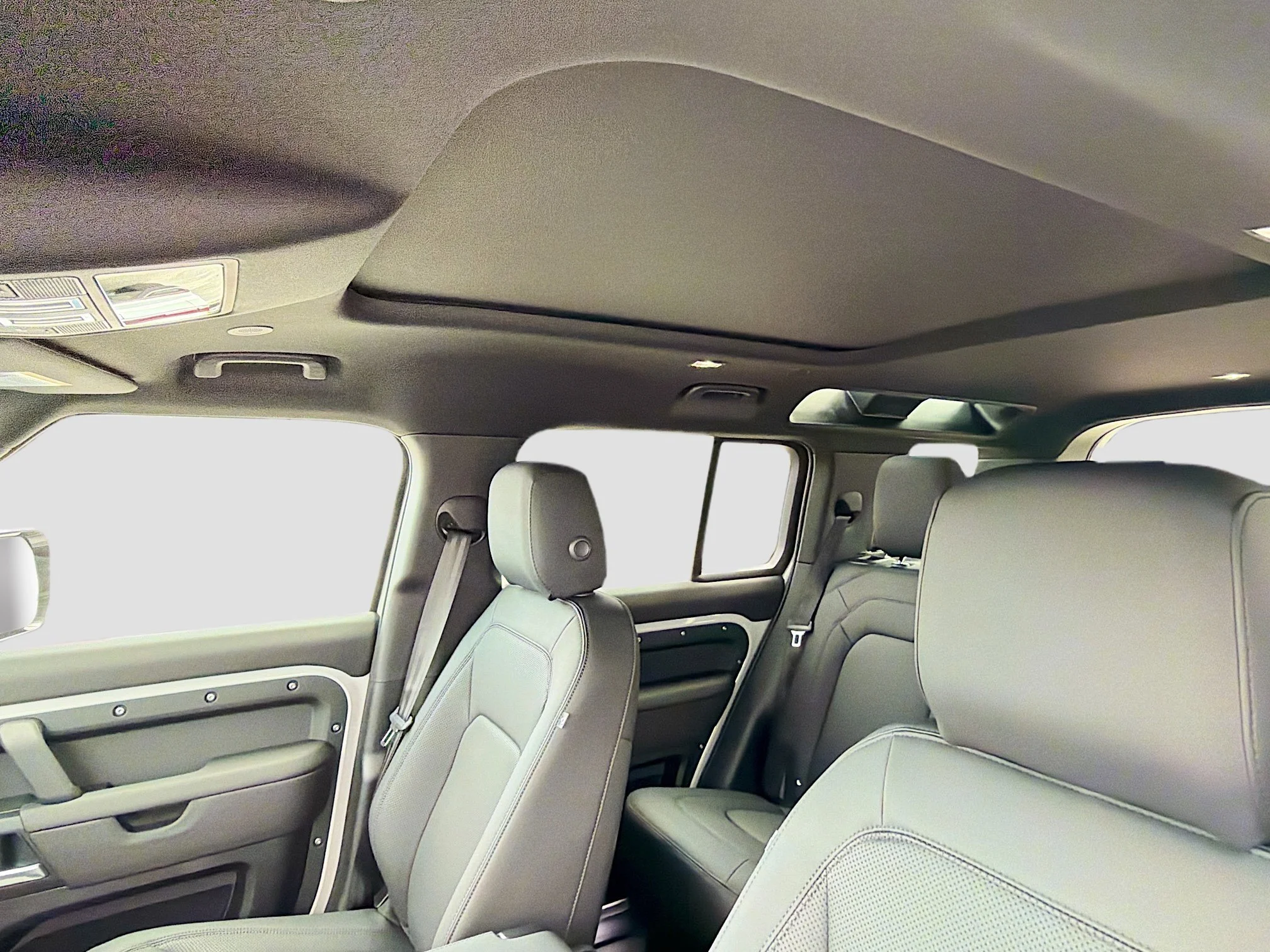 New 2026 Borasco Grey Metallic Land Rover S image 25