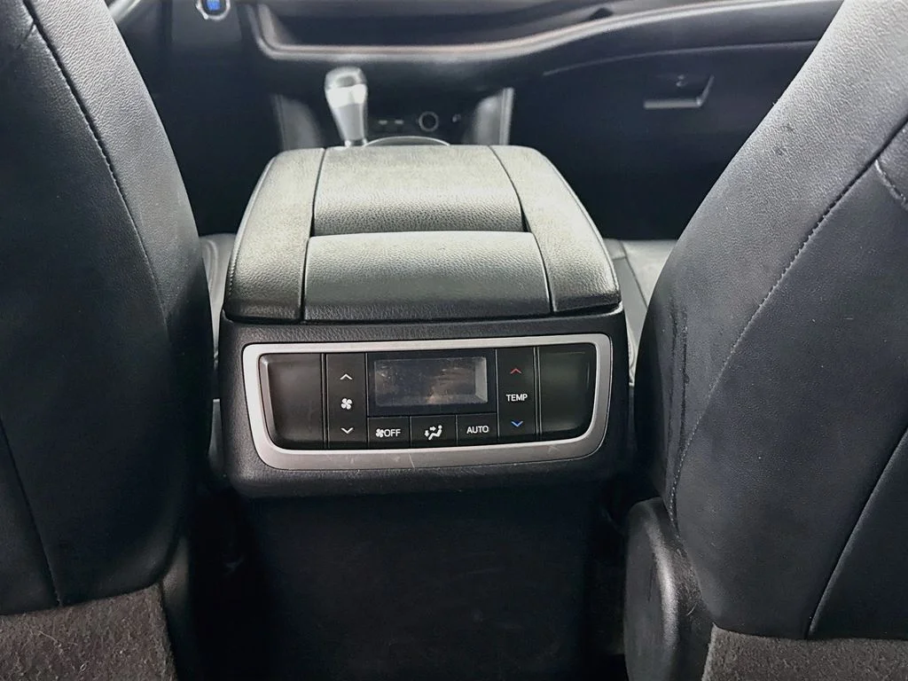 Used 2019 White Toyota XLE image 28