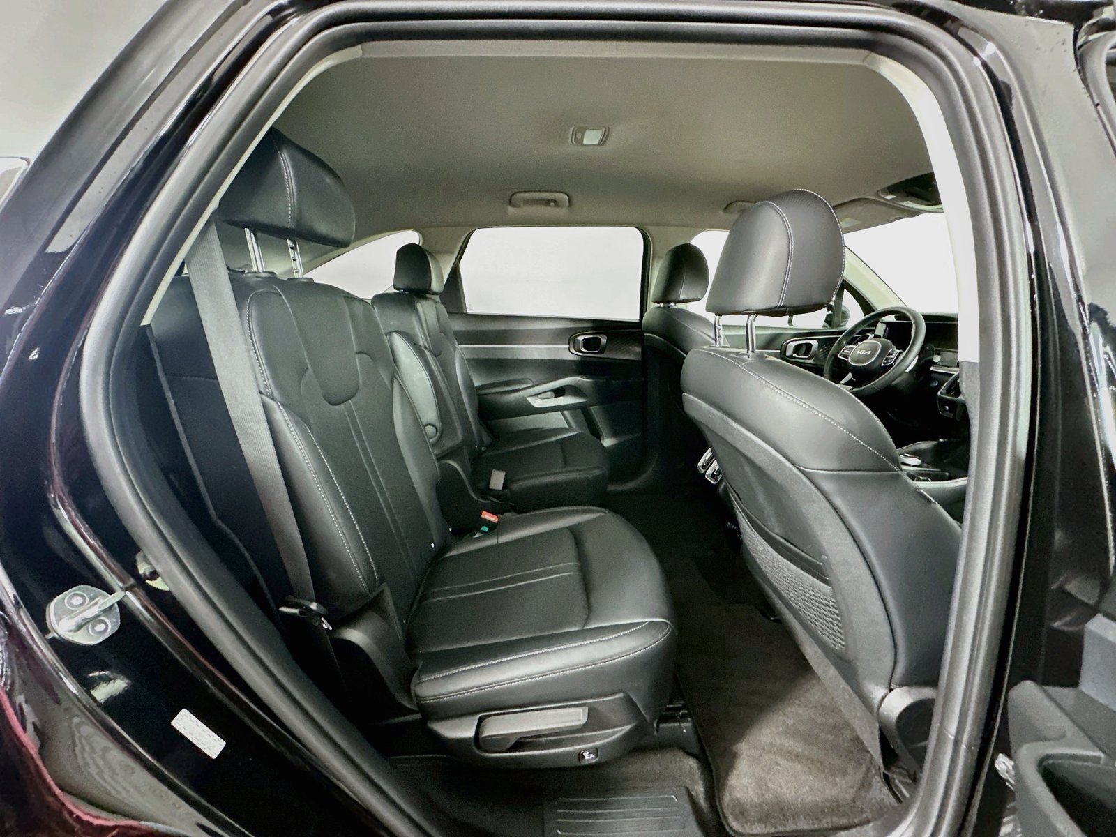 Used 2023 Aurora Black Kia EX image 28