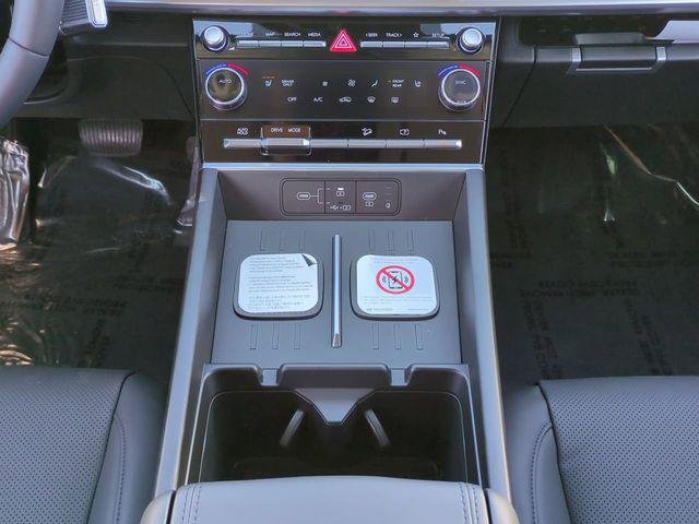 New 2026 White Hyundai SEL image 18