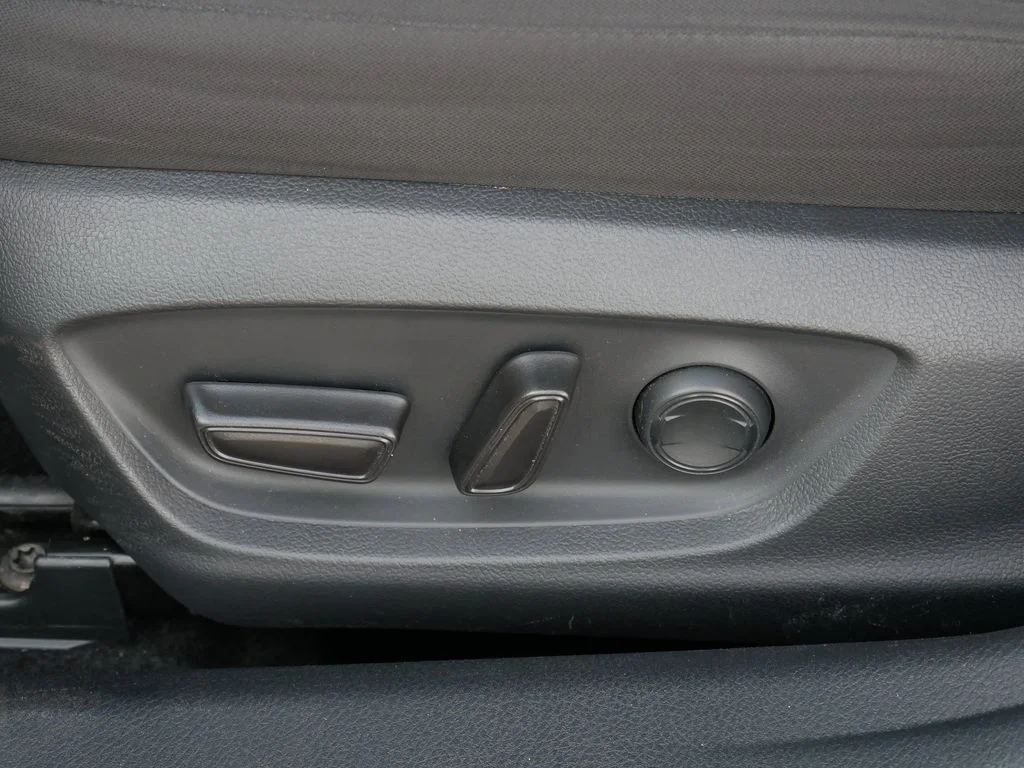 Used 2020 Silver Toyota LE image 14