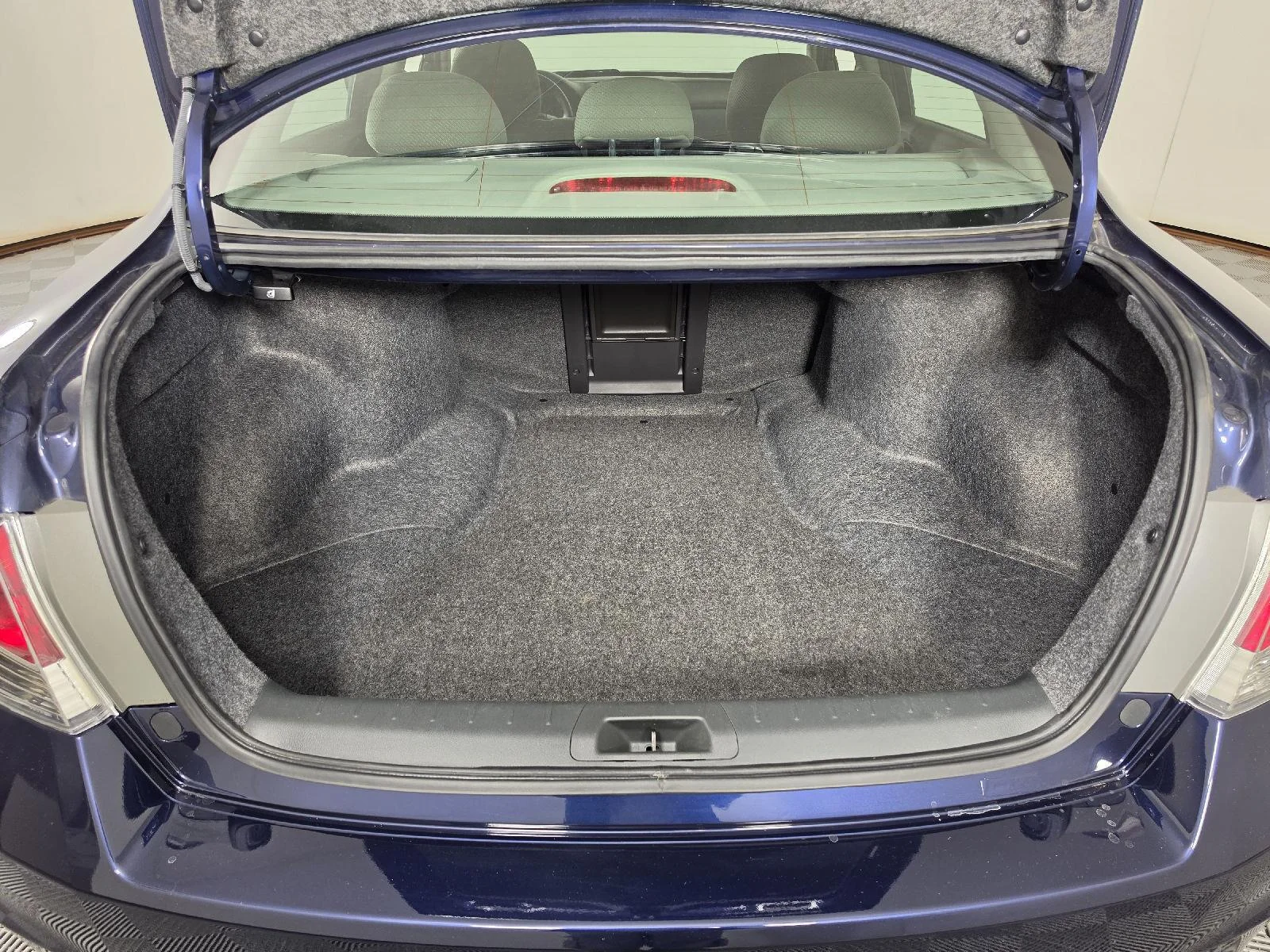 Used 2012 Celestial Blue Metallic Honda EX image 21