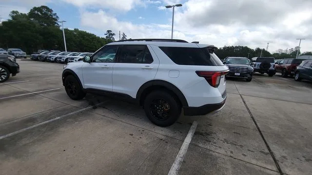 New 2026 Star White Metallic Tri-Coat Ford Tremor image 7