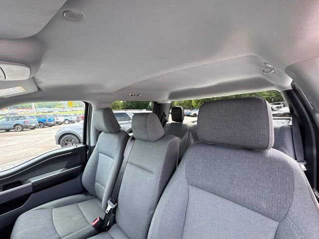 Used 2025 Silver Ford XLT image 27