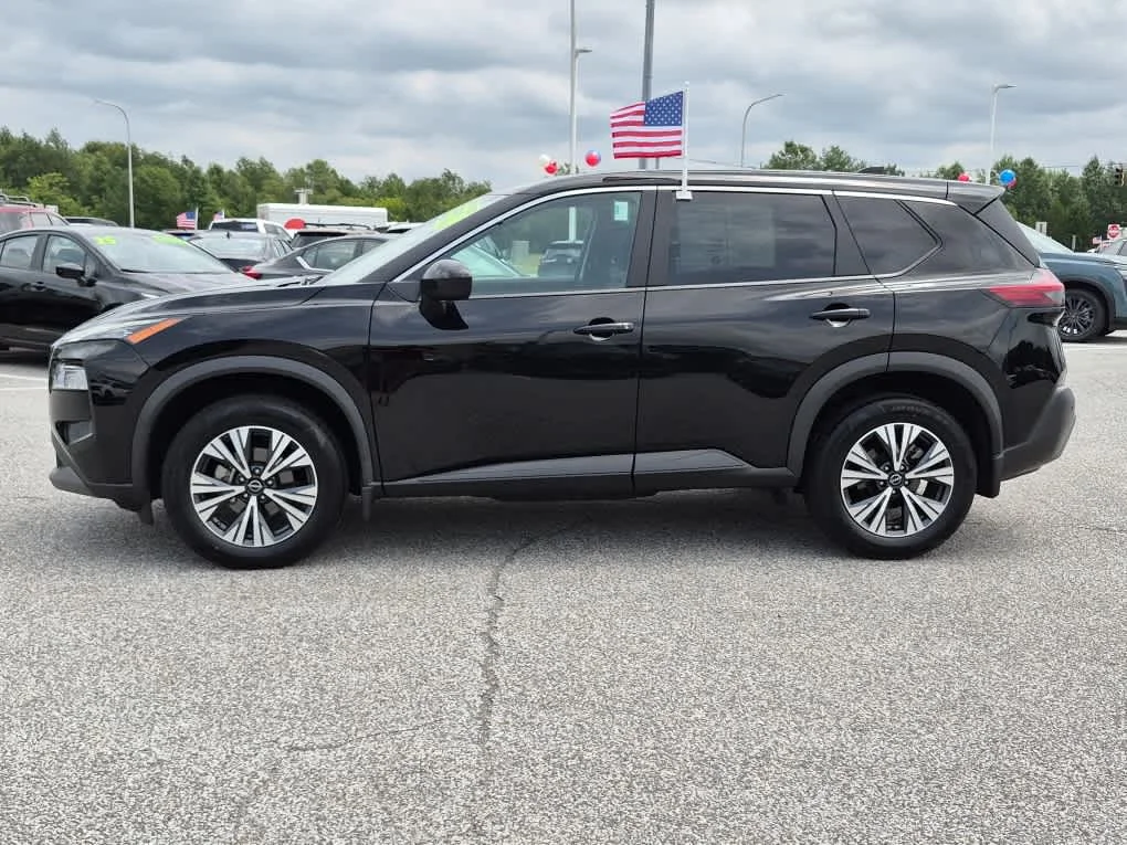 Certified Used 2023 Super Black Nissan SV image 5