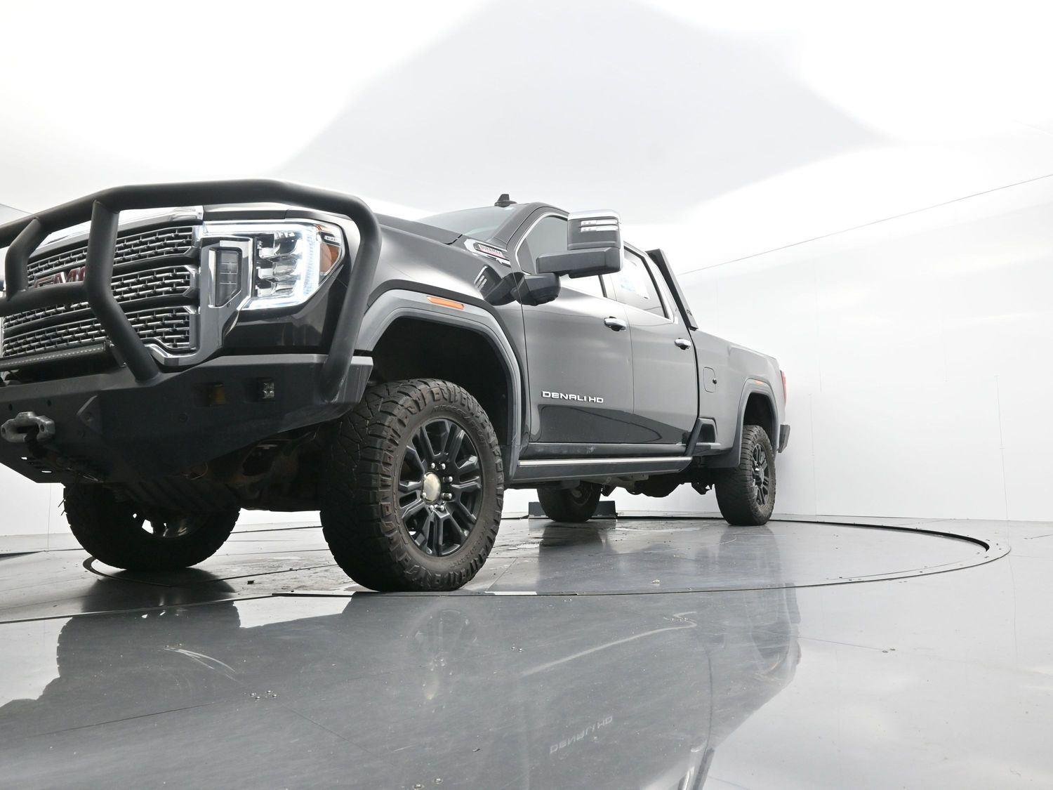 Used 2021 Ebony Twilight Metallic GMC Denali image 43