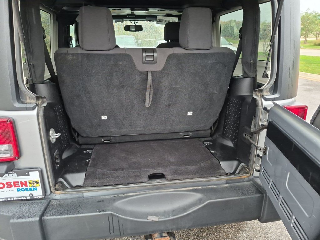 Used 2014 Gray Jeep Sport image 23