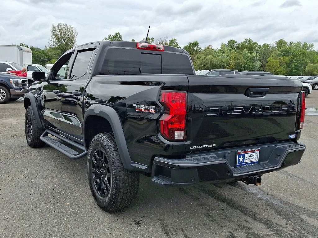 Used 2025 Black Chevrolet Trail Boss image 9