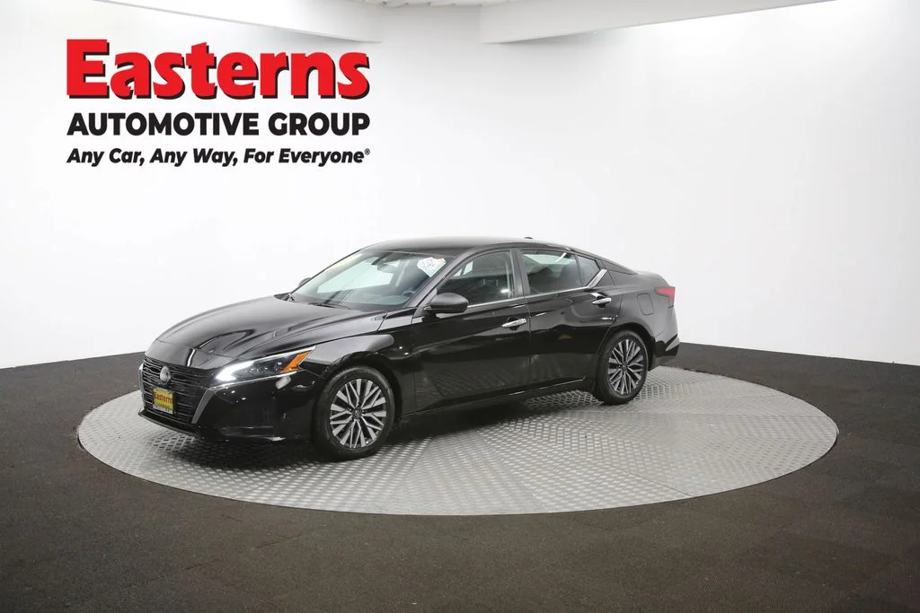 Used 2024 Black Nissan 2.5 SV image 55
