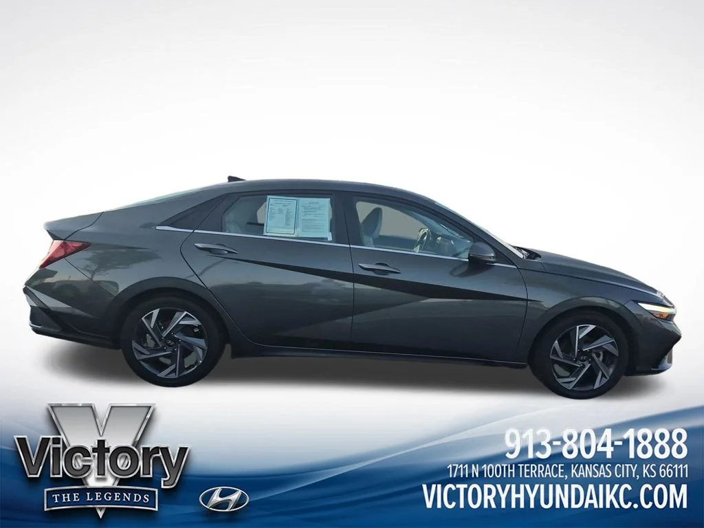 Used 2024 Gray Hyundai Limited image 6