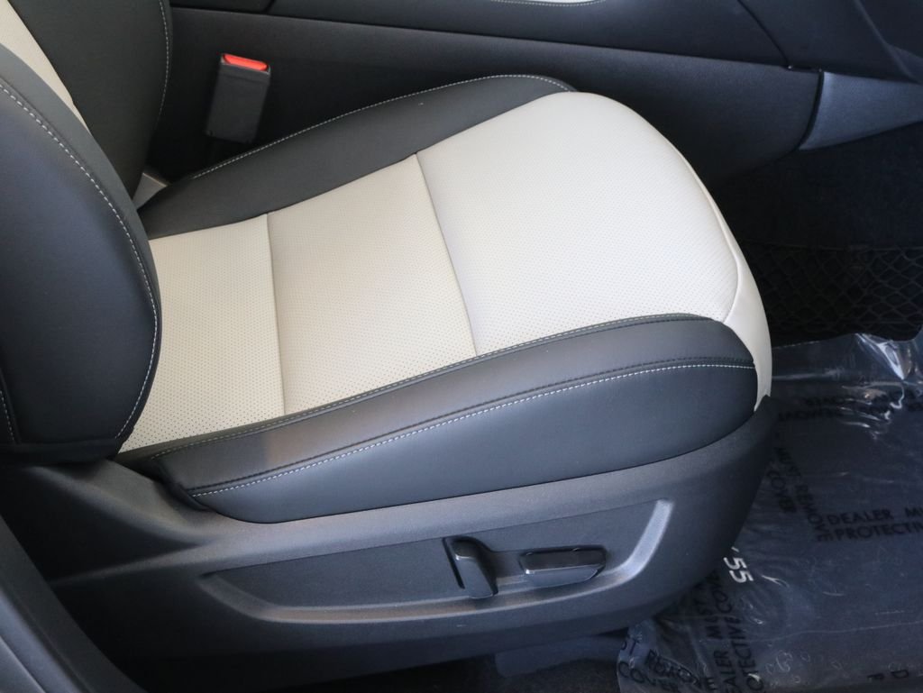 Certified Used 2023 Gray INFINITI LUXE image 51