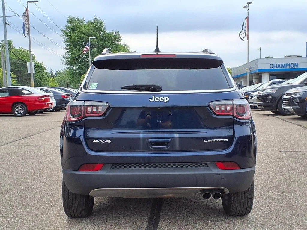 Used 2018 Blue Jeep Limited image 5
