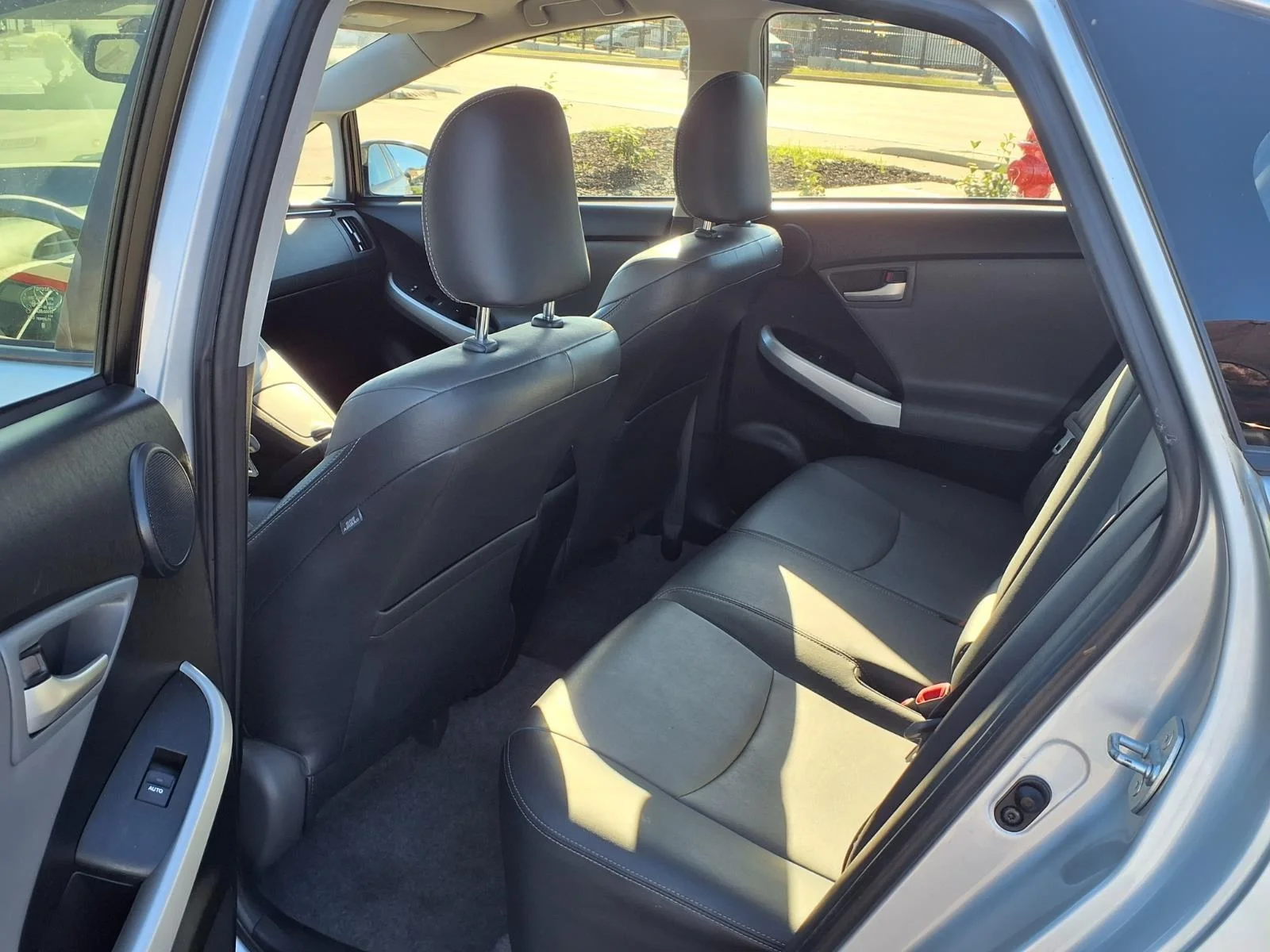 Used 2015 Classic Silver Metallic Toyota Four image 21
