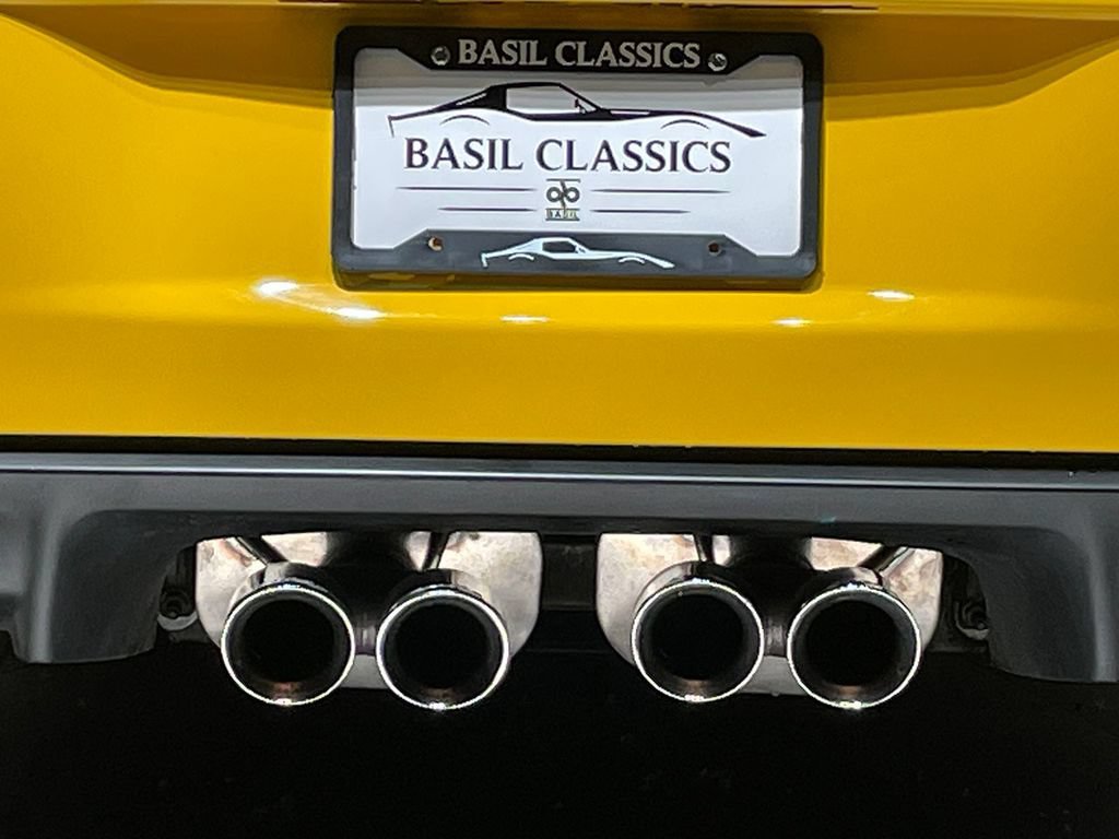 Used 2005 Millenium Yellow Chevrolet BASE image 39