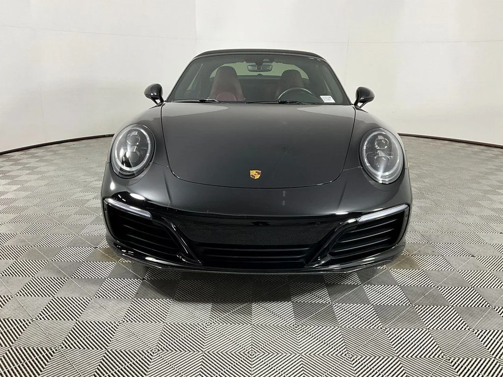 Used 2019 Black Porsche Targa 4 image 8