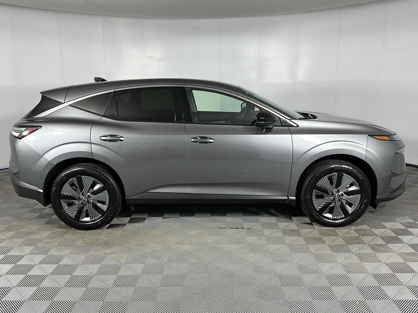 New 2026 Gun Metallic Nissan SL image 30